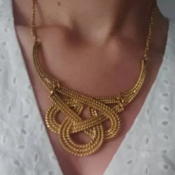 🛍️ 2 For $15 🛍️ Textured Knot Metal Necklace - Picture 1 of 9